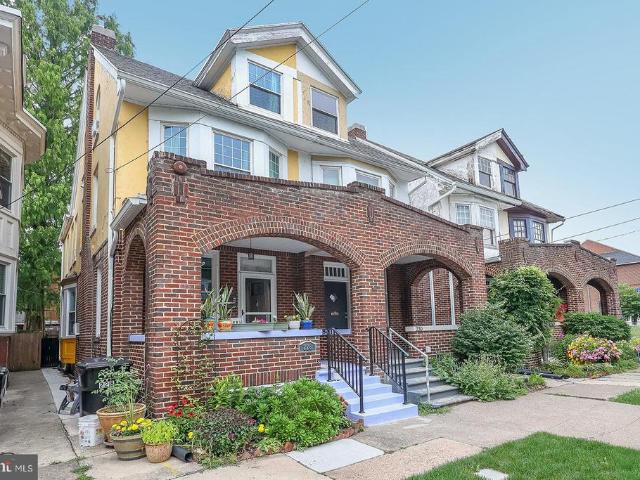 Townhouse for sale in Harrisburg, Pennsylvania