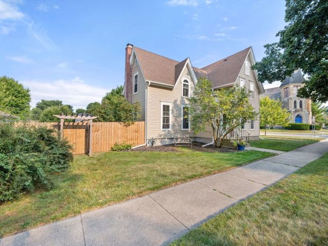 House for sale in Sycamore, Illinois