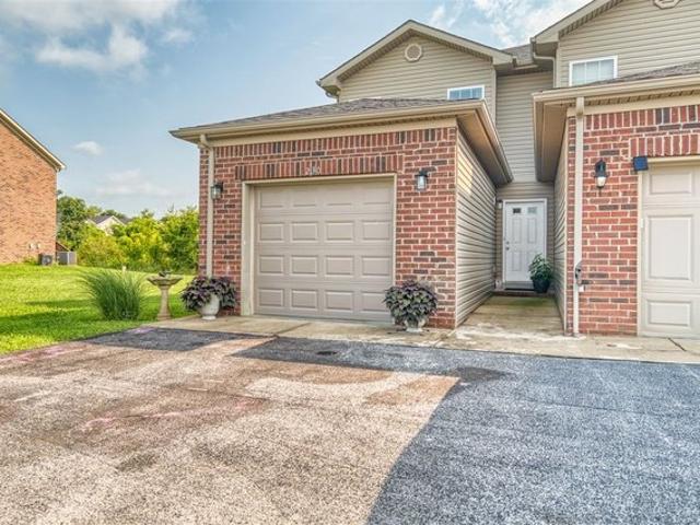 Townhouse for sale in Bowling Green, Kentucky