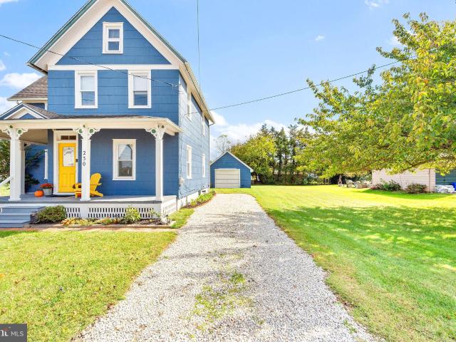 House for sale in Elmer, New Jersey