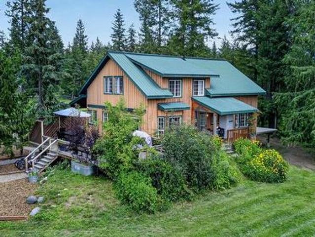 House for sale in Clearwater, British Columbia