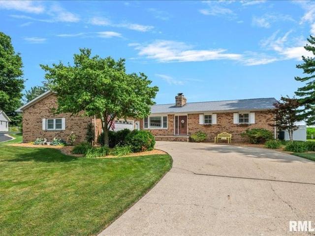 House for sale in Rochester, Illinois