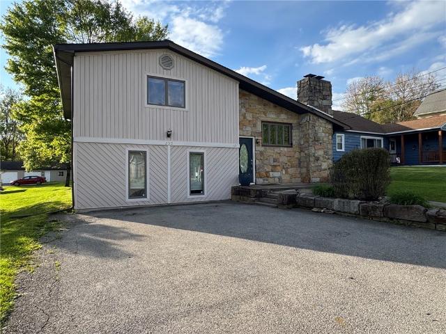 House for sale in Slippery Rock, Pennsylvania