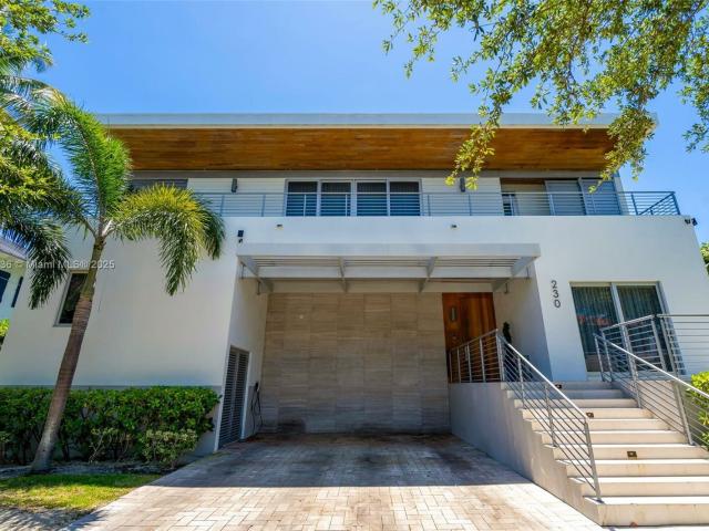 Apartment for rent in Key Biscayne