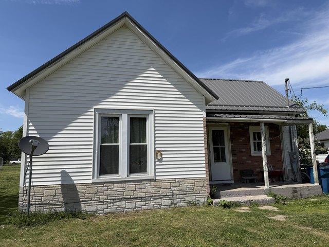 House for sale in Goodland, Indiana