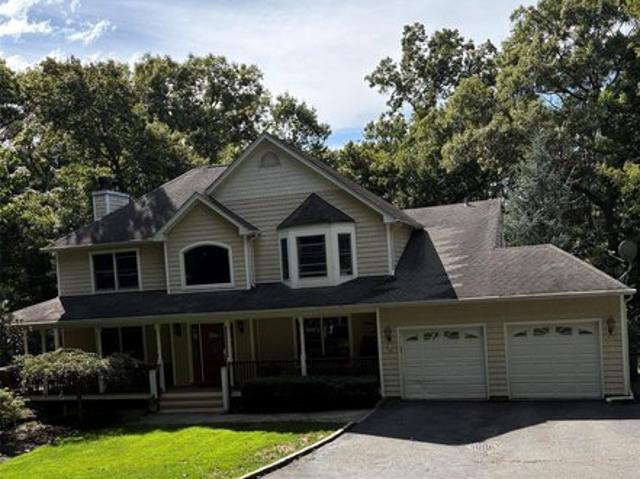 House for sale in Wading River, Town of Riverhead