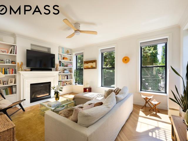Condo for sale in Arverne, New York