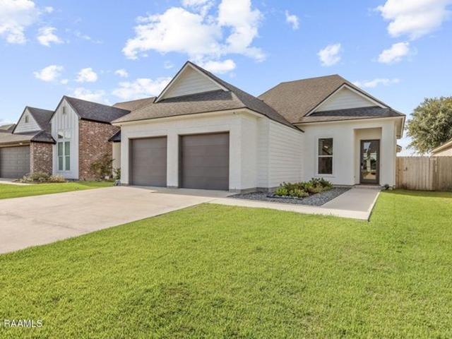 House for sale in Broussard, Lafayette Parish