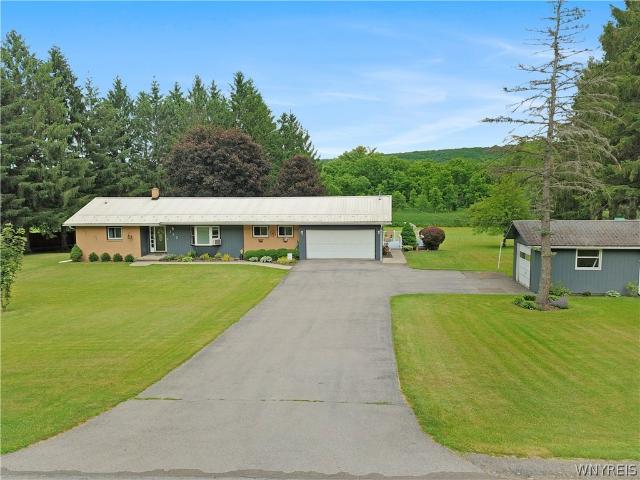 House for sale in Silver Springs, New York