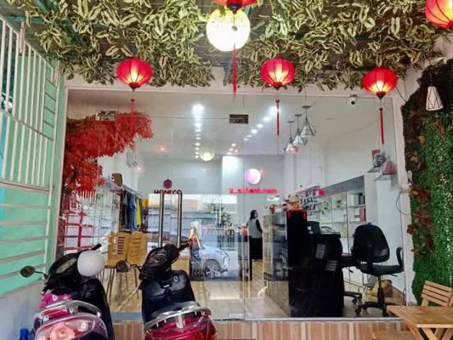 Nhà mặt phố bán