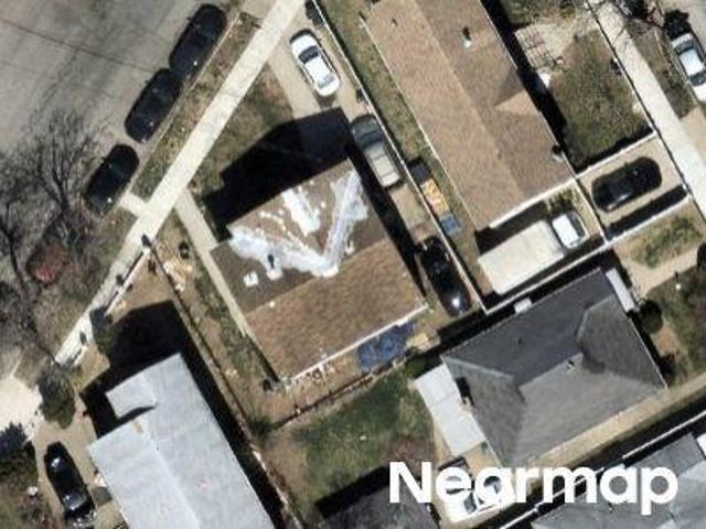 House for sale in Queens, Arverne