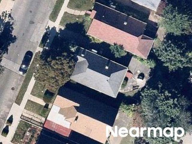 House for sale in Queens, Arverne