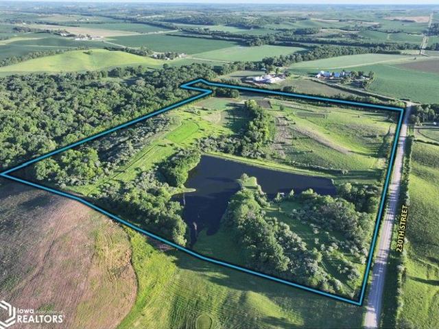 Farm for sale in Victor, Iowa