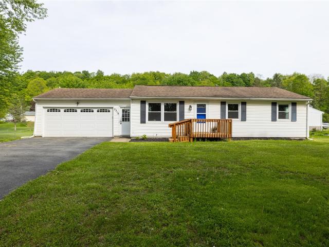 House for sale in Macedon, New York