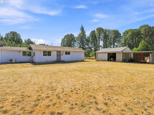 House for sale in Elmira, Lane County