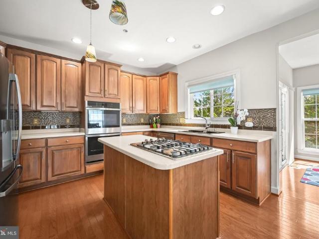 Townhouse for sale in Woodland Beach, Edgewater