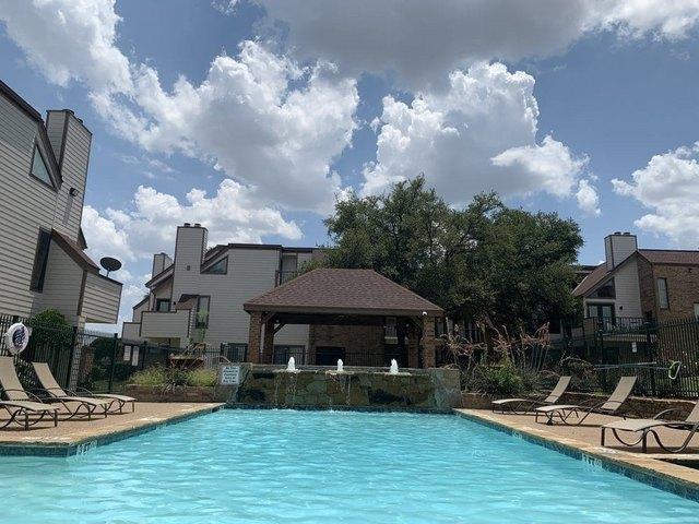 Condo for sale in Arlington, Texas