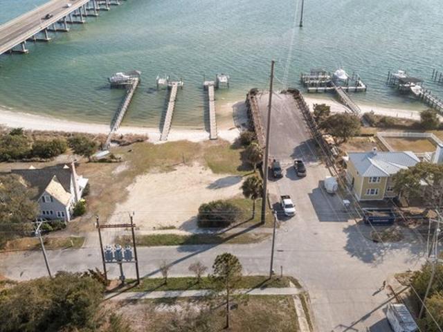 Land for sale in Morehead City, North Carolina