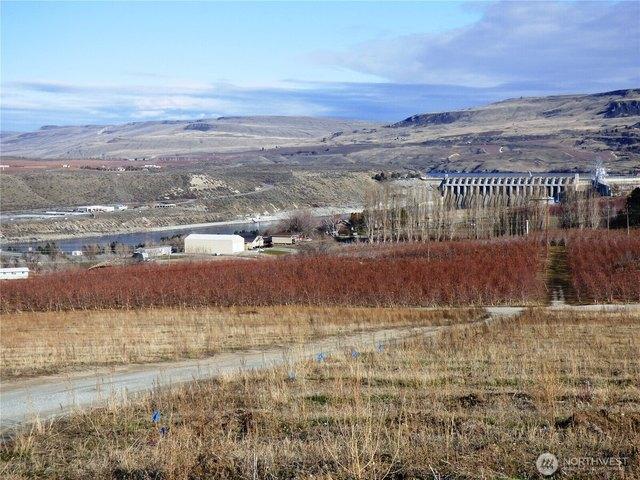 Farm for sale in Bridgeport, Washington