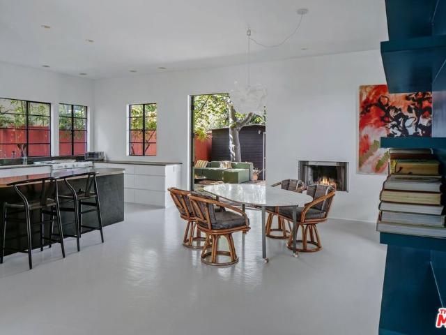 Property for rent in Canoga Park, California