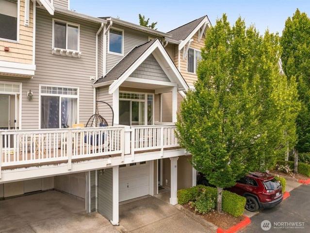 Townhouse for sale in Issaquah, Washington