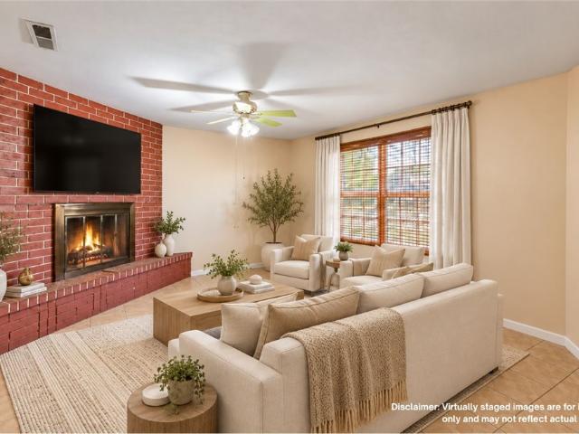 House for sale in Rogers, Benton County