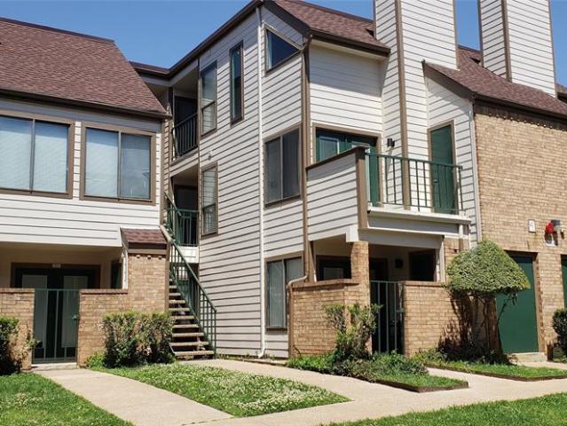 Condo for sale in Arlington, Texas