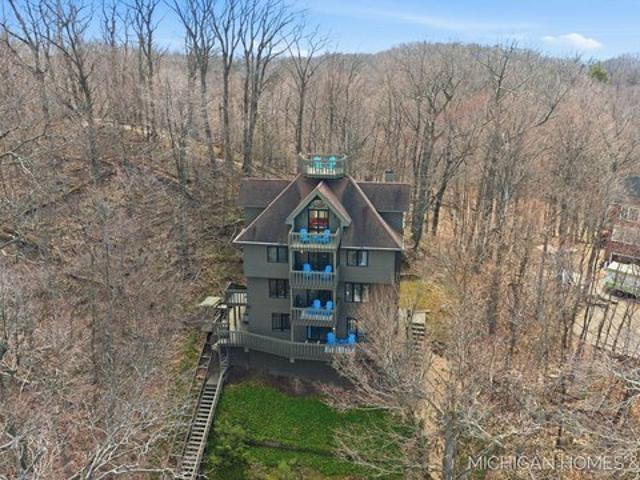 House for sale in Allegan, Michigan