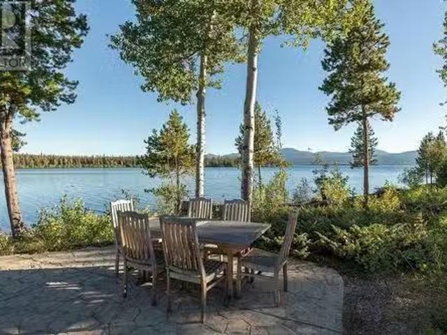 House for sale in Anahim Lake, British Columbia