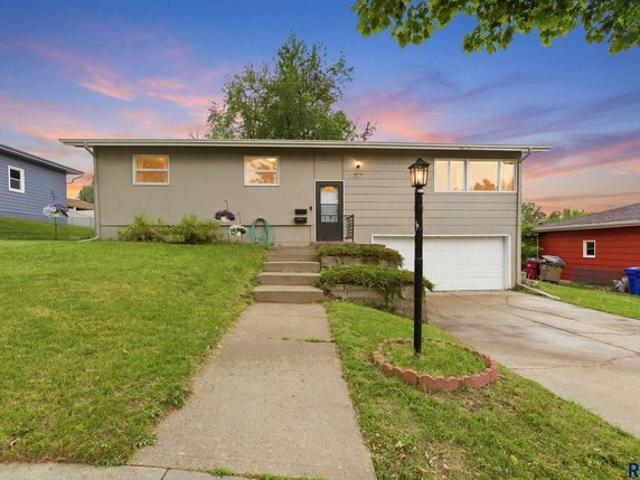 House for sale in Sioux Falls, South Dakota