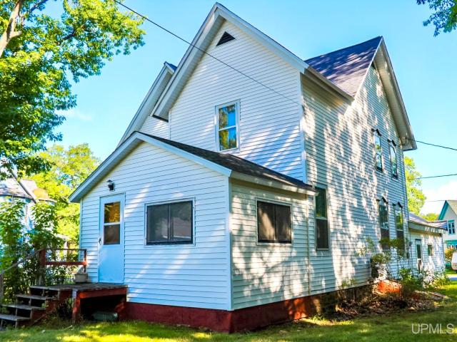 House for sale in Houghton, Michigan