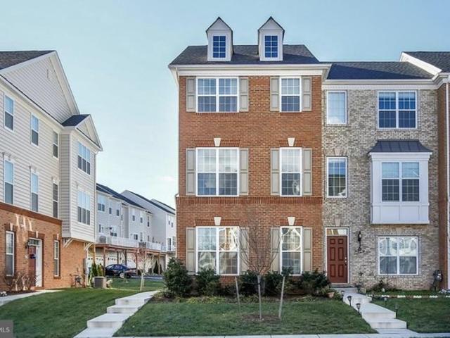 Townhouse for sale in Virginia