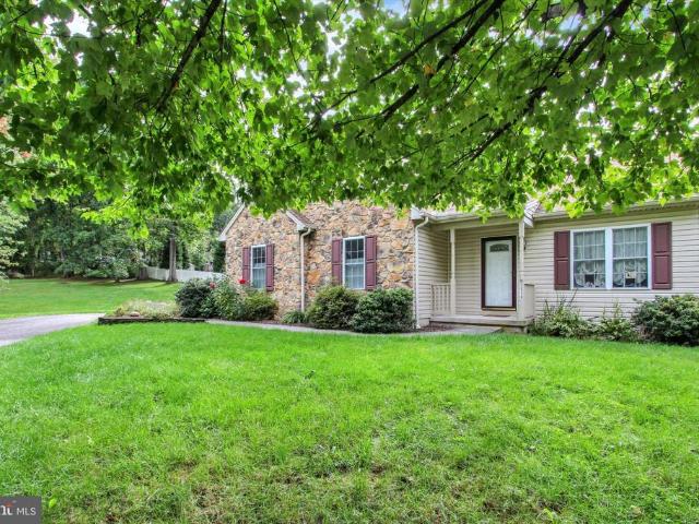 Townhouse for sale in Spry, York