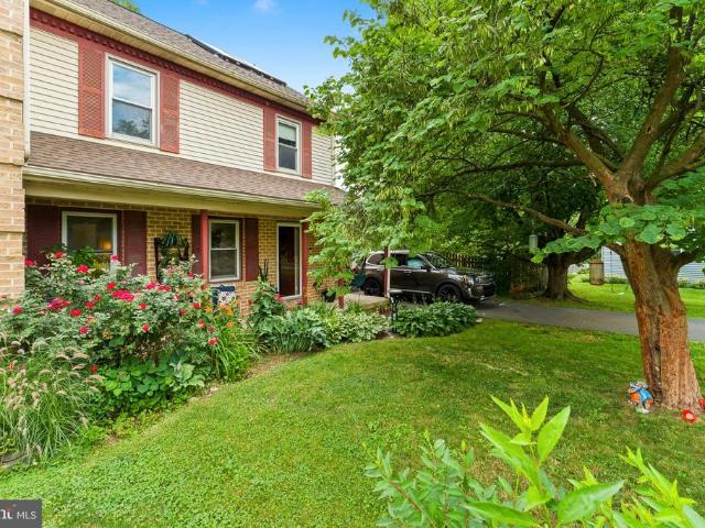 Townhouse for sale in East Petersburg, Pennsylvania