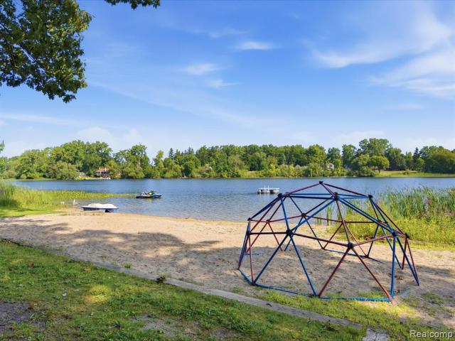 House for sale in Waterford, Michigan