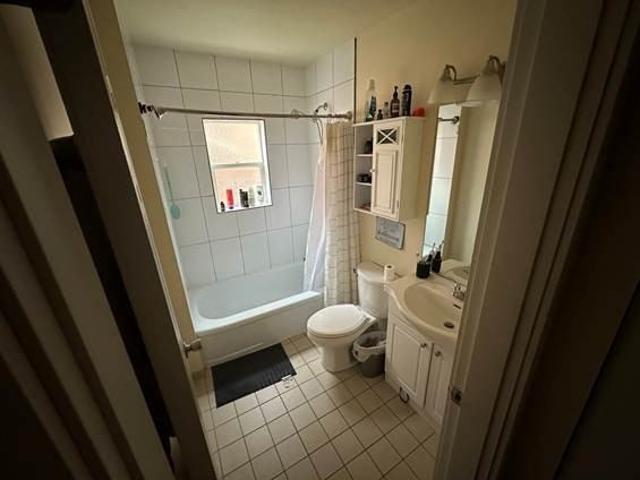 Apartment for rent in Fairview, Vancouver