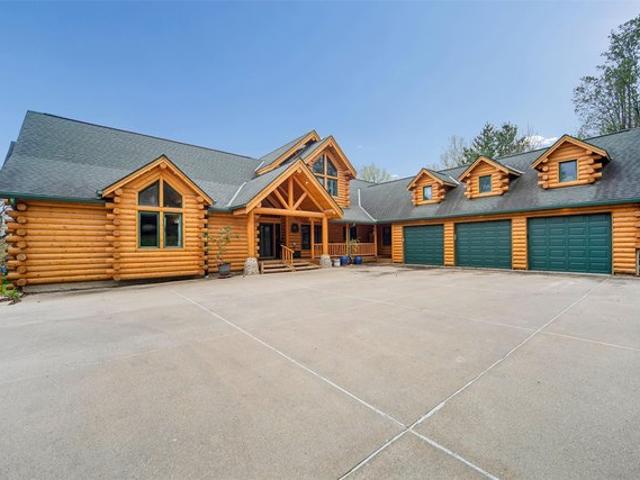 House for sale in De Soto, Iowa