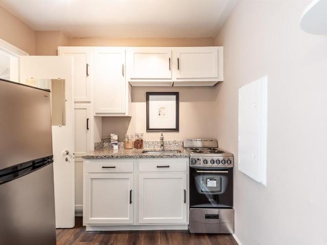 Apartment for rent in Walnut Hills, Roselawn