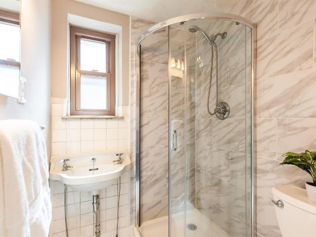 Apartment for rent in Peebles Corner, Cincinnati