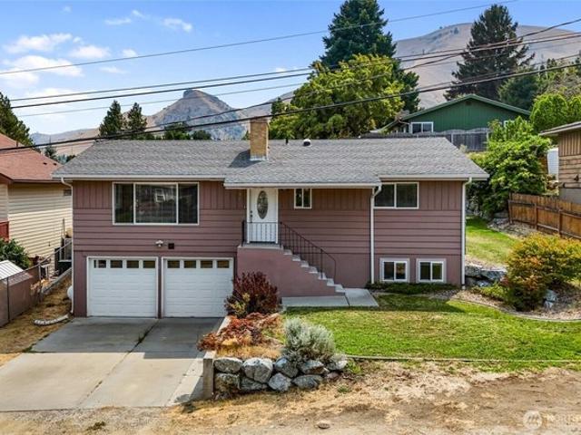 House for sale in Wenatchee, Washington