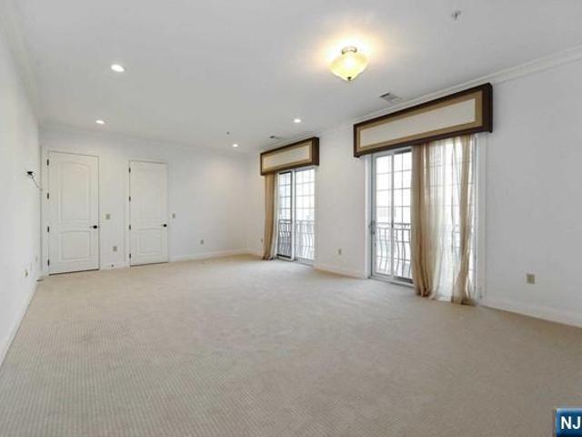 Property for rent in Tenafly, New Jersey