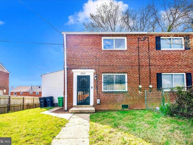Townhouse for sale in Suitland, Maryland