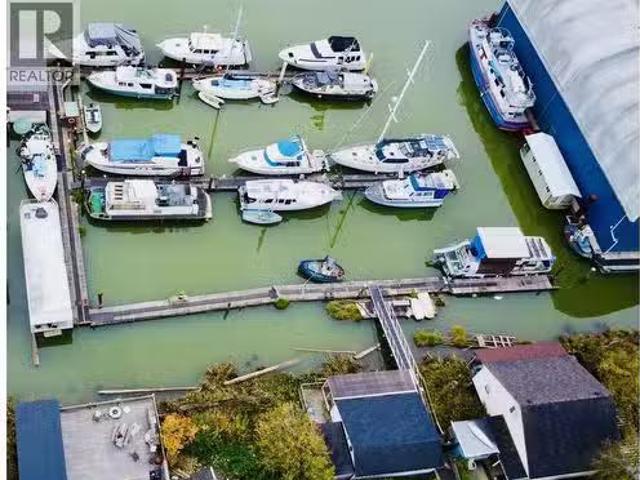 House for sale in Richmond, British Columbia