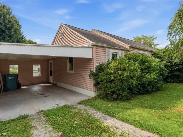 House for sale in Parkersburg, West Virginia