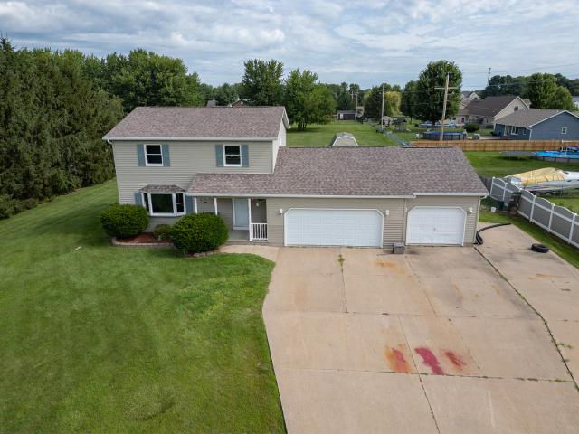 House for sale in Camanche, Iowa