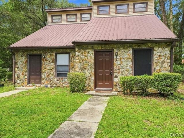 Townhouse for sale in Inverness, Florida