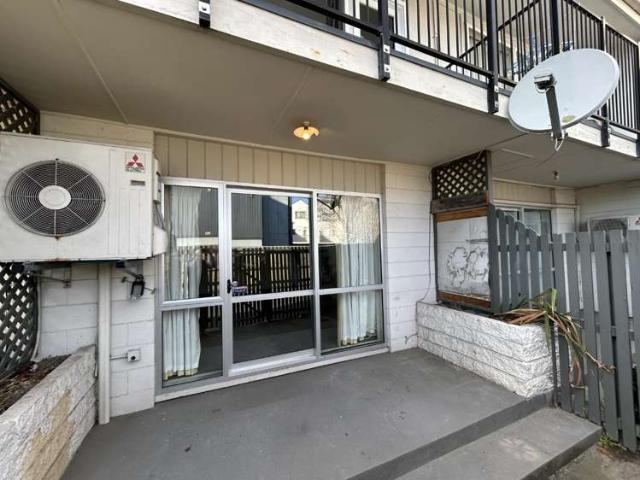 Apartment for rent in Heathcote, Canterbury