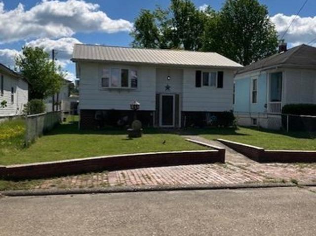 House for sale in Point Pleasant, West Virginia