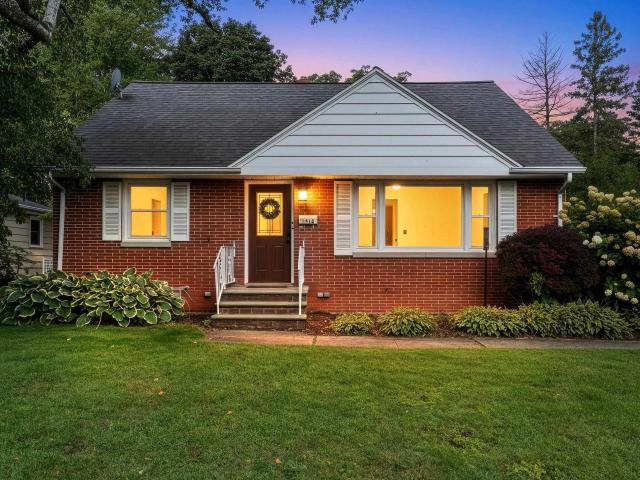 House for sale in Allouez, Brown County