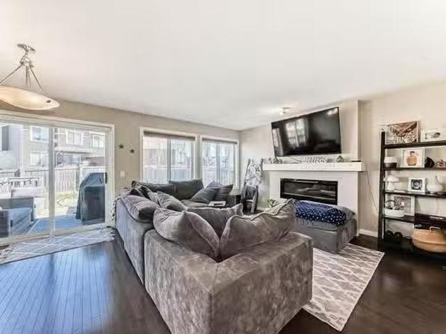 House for sale in Wedgewood, Alberta